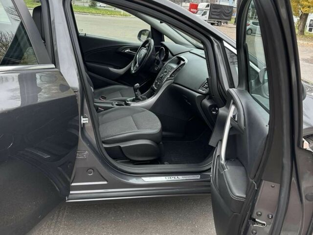 Сірий Опель Астра, об'ємом двигуна 1.7 л та пробігом 226 тис. км за 7700 $, фото 13 на Automoto.ua