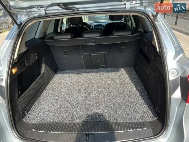 Серый Опель Астра, объемом двигателя 1.25 л и пробегом 247 тыс. км за 8400 $, фото 9 на Automoto.ua