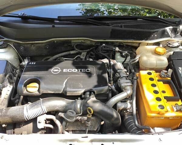 Сірий Опель Астра, об'ємом двигуна 1.69 л та пробігом 253 тис. км за 6350 $, фото 39 на Automoto.ua