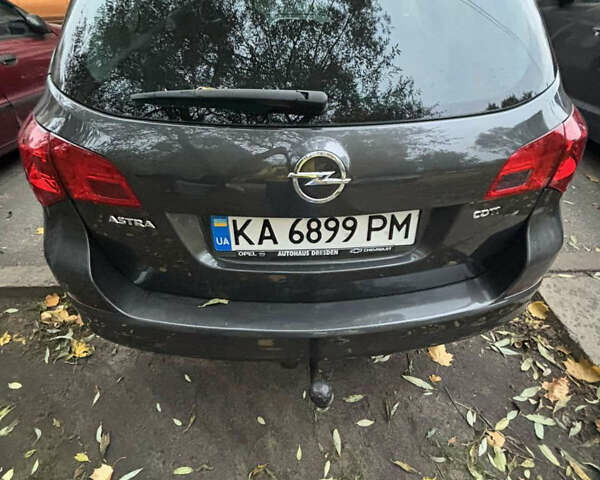 Опель Астра 2011 в Киеве на Automoto.ua Серый Опель Астра, объемом двигателя 1.69 л и пробегом 215 тыс. км за 10000 $, фото 6 на Automoto.ua