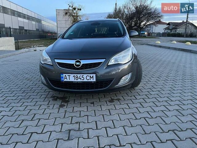 Сірий Опель Астра, об'ємом двигуна 1.7 л та пробігом 244 тис. км за 7000 $, фото 7 на Automoto.ua