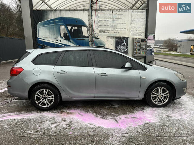 Серый Опель Астра, объемом двигателя 1.7 л и пробегом 308 тыс. км за 6500 $, фото 7 на Automoto.ua