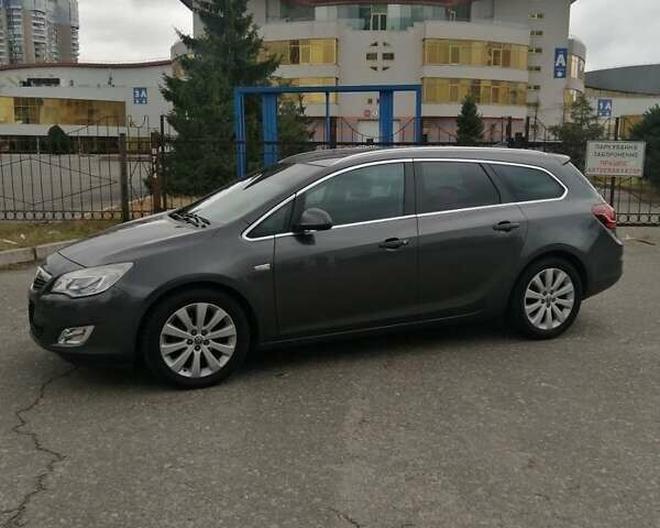 Опель Астра 2011 у Києві на Automoto.ua Сірий Опель Астра, об'ємом двигуна 1.3 л та пробігом 254 тис. км за 7200 $, фото 2 на Automoto.ua