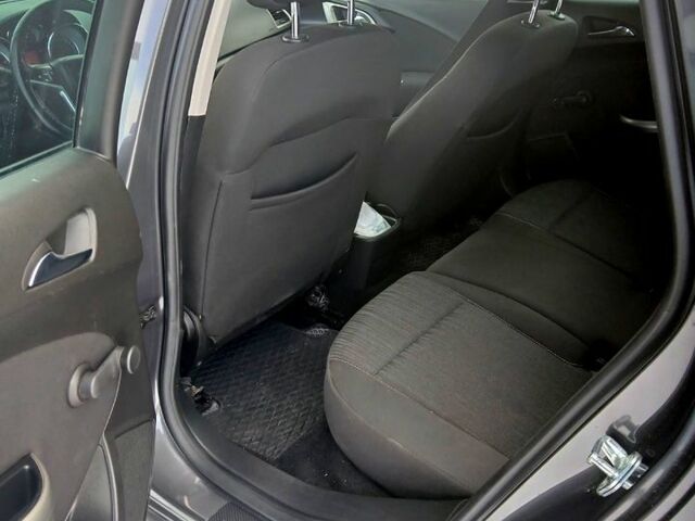 Серый Опель Астра, объемом двигателя 1.7 л и пробегом 0 тыс. км за 7500 $, фото 4 на Automoto.ua