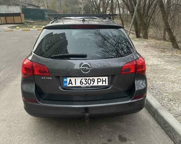 Серый Опель Астра, объемом двигателя 1.6 л и пробегом 225 тыс. км за 6800 $, фото 10 на Automoto.ua