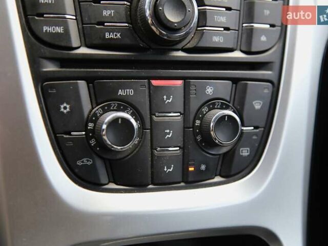 Серый Опель Астра, объемом двигателя 1.69 л и пробегом 233 тыс. км за 7800 $, фото 16 на Automoto.ua