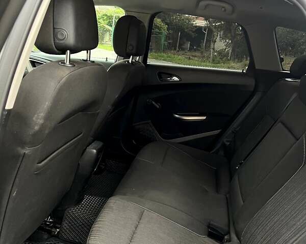 Серый Опель Астра, объемом двигателя 1.69 л и пробегом 380 тыс. км за 6999 $, фото 16 на Automoto.ua