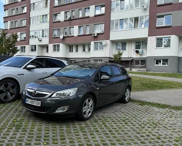 Сірий Опель Астра, об'ємом двигуна 2 л та пробігом 290 тис. км за 7200 $, фото 5 на Automoto.ua