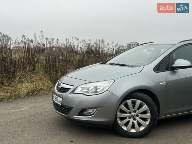 Сірий Опель Астра, об'ємом двигуна 1.96 л та пробігом 260 тис. км за 4950 $, фото 3 на Automoto.ua