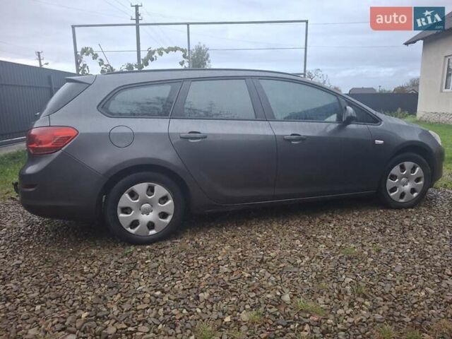 Серый Опель Астра, объемом двигателя 1.69 л и пробегом 317 тыс. км за 5900 $, фото 5 на Automoto.ua