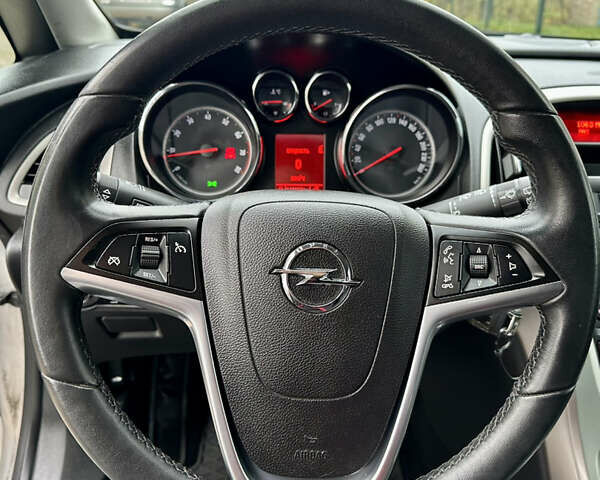 Серый Опель Астра, объемом двигателя 1.6 л и пробегом 148 тыс. км за 7800 $, фото 20 на Automoto.ua