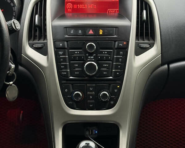 Серый Опель Астра, объемом двигателя 1.69 л и пробегом 412 тыс. км за 6500 $, фото 33 на Automoto.ua