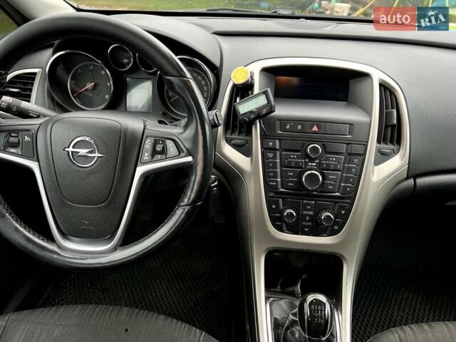 Серый Опель Астра, объемом двигателя 1.69 л и пробегом 380 тыс. км за 6999 $, фото 11 на Automoto.ua