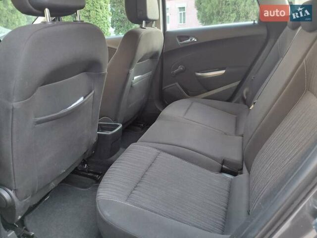 Серый Опель Астра, объемом двигателя 1.6 л и пробегом 267 тыс. км за 6999 $, фото 12 на Automoto.ua