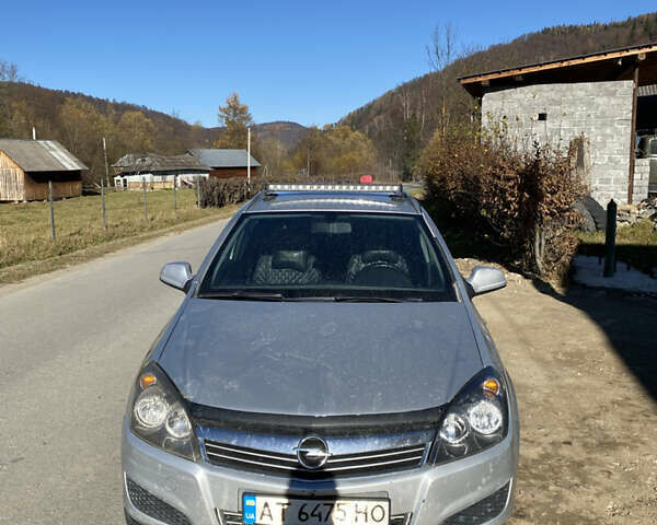 Опель Астра 2011 в Косове на Automoto.ua Серый Опель Астра, объемом двигателя 1.7 л и пробегом 290 тыс. км за 4300 $, фото 1 на Automoto.ua