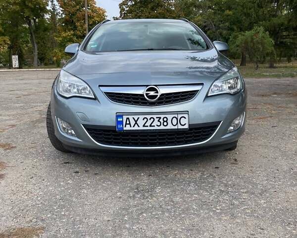 Сірий Опель Астра, об'ємом двигуна 1.6 л та пробігом 223 тис. км за 7600 $, фото 2 на Automoto.ua