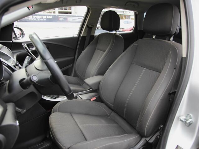 Серый Опель Астра, объемом двигателя 1.7 л и пробегом 233 тыс. км за 7800 $, фото 6 на Automoto.ua