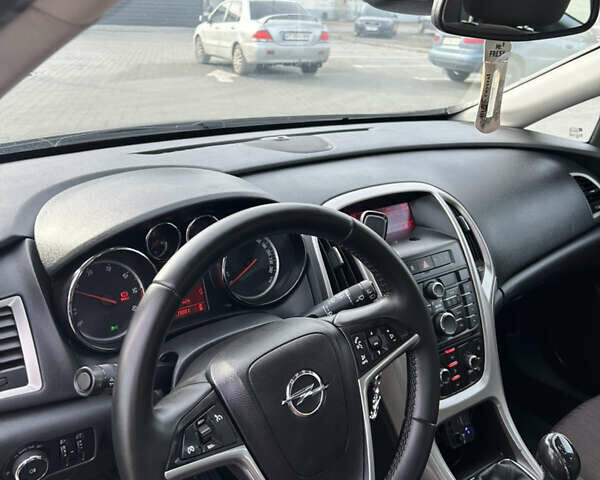 Серый Опель Астра, объемом двигателя 1.3 л и пробегом 278 тыс. км за 5499 $, фото 9 на Automoto.ua