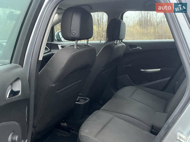 Сірий Опель Астра, об'ємом двигуна 1.96 л та пробігом 260 тис. км за 4950 $, фото 14 на Automoto.ua