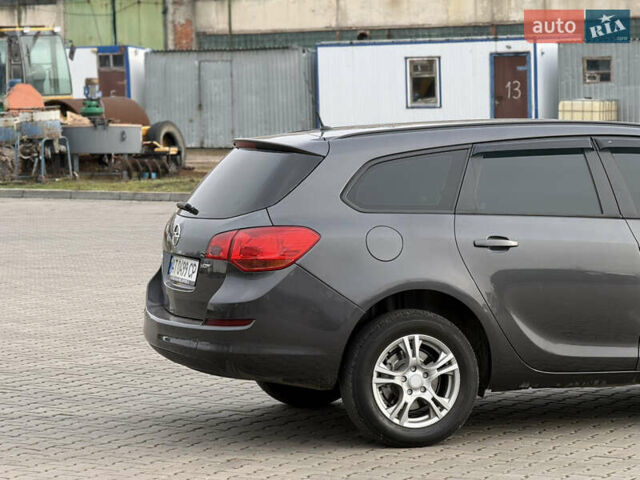 Серый Опель Астра, объемом двигателя 1.69 л и пробегом 412 тыс. км за 6500 $, фото 4 на Automoto.ua