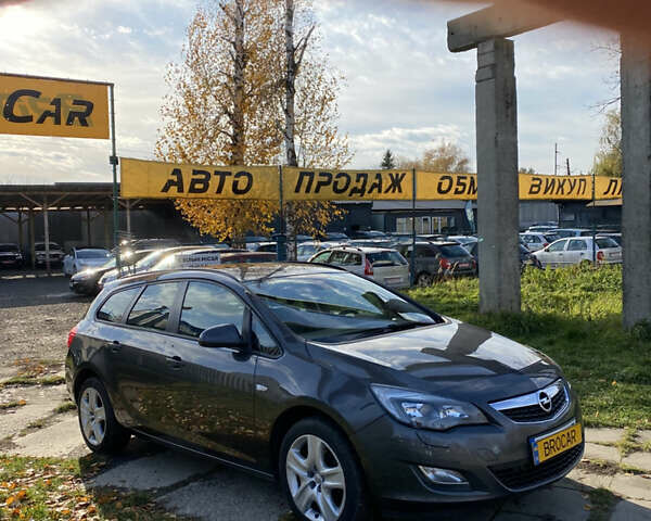 Опель Астра 2011 у Луцьку на Automoto.ua Сірий Опель Астра, об'ємом двигуна 1.4 л та пробігом 125 тис. км за 6700 $, фото 2 на Automoto.ua
