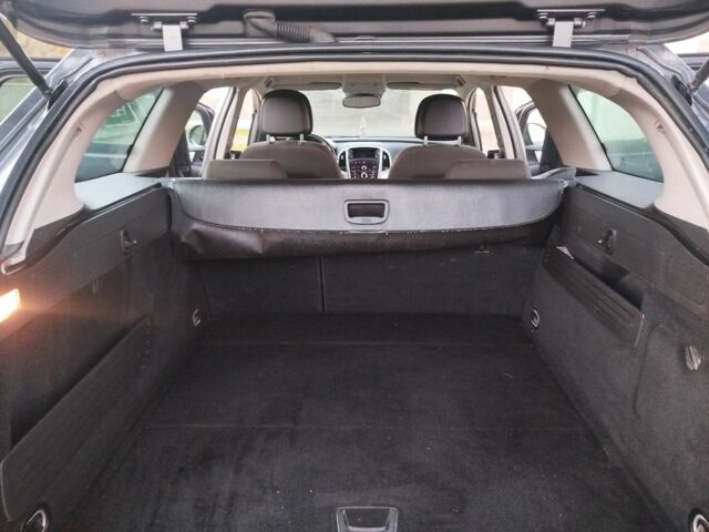 Опель Астра 2011 в Коломые на Automoto.ua Серый Опель Астра, объемом двигателя 1.2 л и пробегом 240 тыс. км за 5400 $, фото 7 на Automoto.ua