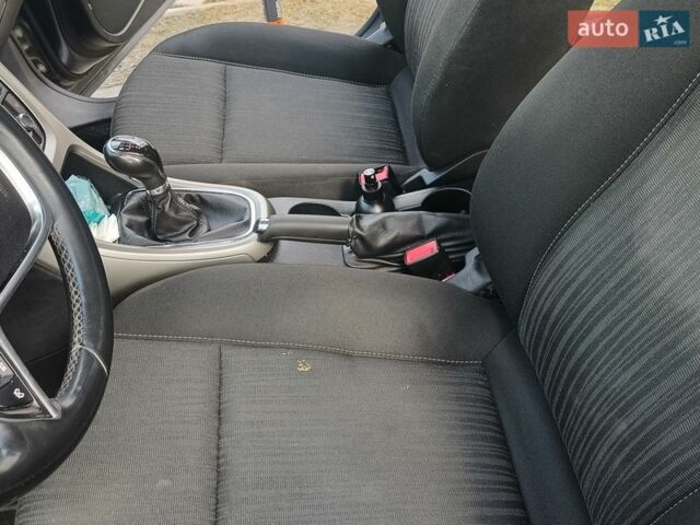 Серый Опель Астра, объемом двигателя 1.4 л и пробегом 180 тыс. км за 6500 $, фото 1 на Automoto.ua