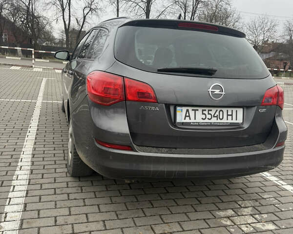 Серый Опель Астра, объемом двигателя 1.69 л и пробегом 315 тыс. км за 6300 $, фото 14 на Automoto.ua