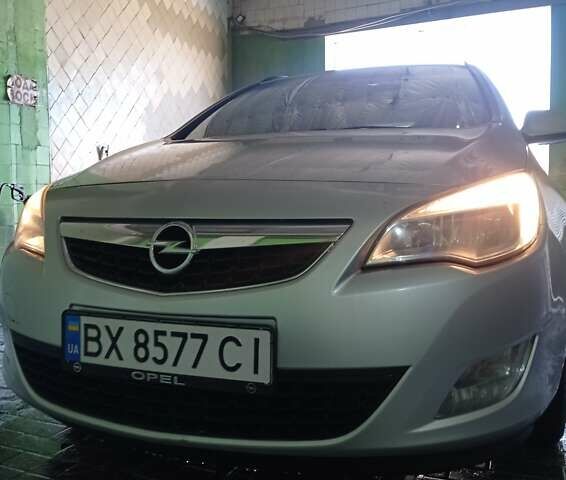Сірий Опель Астра, об'ємом двигуна 1.2 л та пробігом 281 тис. км за 6150 $, фото 2 на Automoto.ua