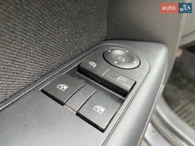 Серый Опель Астра, объемом двигателя 1.6 л и пробегом 192 тыс. км за 6290 $, фото 9 на Automoto.ua