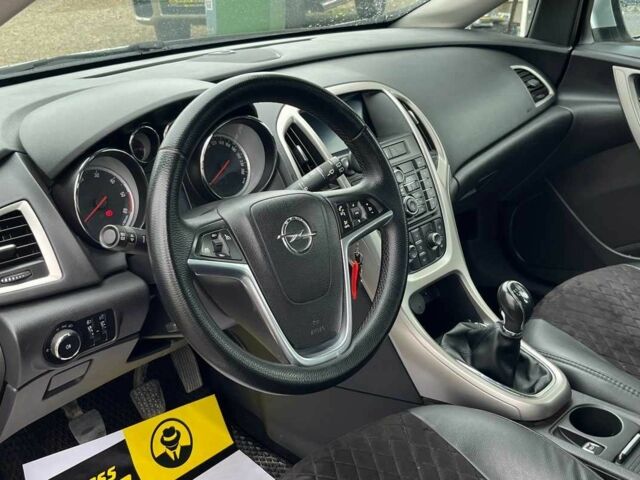 Серый Опель Астра, объемом двигателя 1.3 л и пробегом 238 тыс. км за 5499 $, фото 10 на Automoto.ua