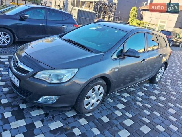 Серый Опель Астра, объемом двигателя 1.6 л и пробегом 176 тыс. км за 7200 $, фото 7 на Automoto.ua