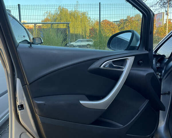 Сірий Опель Астра, об'ємом двигуна 1.96 л та пробігом 260 тис. км за 5799 $, фото 11 на Automoto.ua