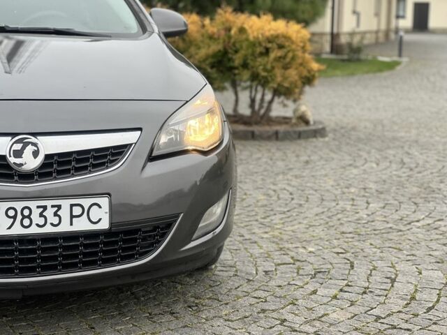 Серый Опель Астра, объемом двигателя 1.2 л и пробегом 264 тыс. км за 4750 $, фото 20 на Automoto.ua