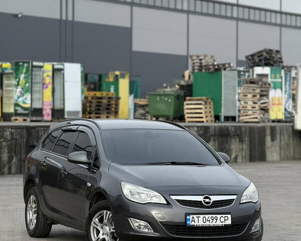 Серый Опель Астра, объемом двигателя 1.69 л и пробегом 412 тыс. км за 6500 $, фото 1 на Automoto.ua