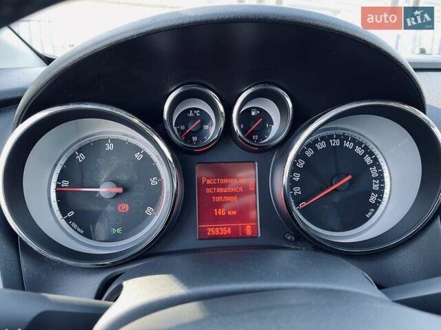 Серый Опель Астра, объемом двигателя 1.7 л и пробегом 259 тыс. км за 7700 $, фото 43 на Automoto.ua