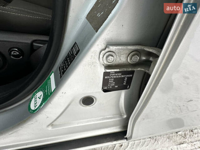 Серый Опель Астра, объемом двигателя 1.69 л и пробегом 249 тыс. км за 3350 $, фото 16 на Automoto.ua