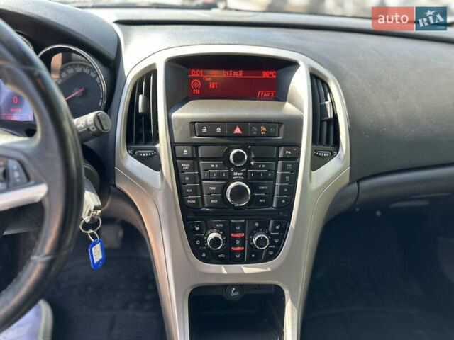 Серый Опель Астра, объемом двигателя 1.7 л и пробегом 183 тыс. км за 7950 $, фото 17 на Automoto.ua