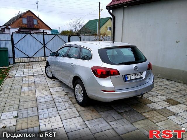 Серый Опель Астра, объемом двигателя 1.7 л и пробегом 260 тыс. км за 6000 $, фото 7 на Automoto.ua