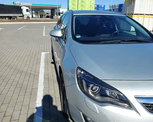 Серый Опель Астра, объемом двигателя 1.4 л и пробегом 126 тыс. км за 6200 $, фото 26 на Automoto.ua