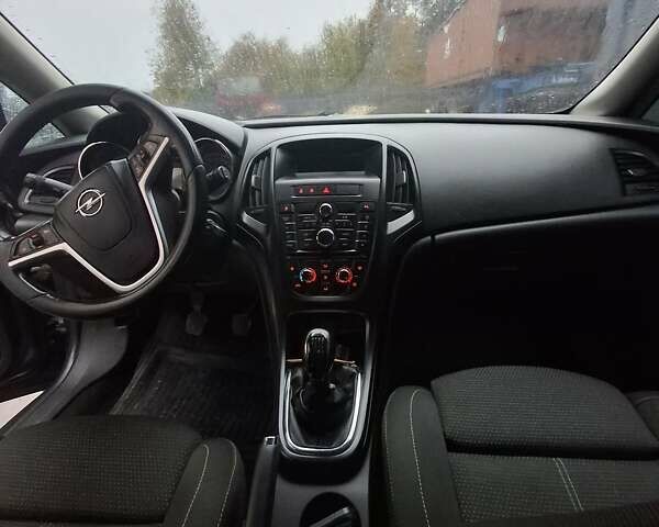 Серый Опель Астра, объемом двигателя 1.69 л и пробегом 317 тыс. км за 5900 $, фото 7 на Automoto.ua