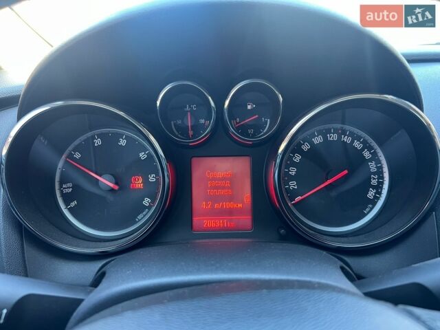 Серый Опель Астра, объемом двигателя 1.3 л и пробегом 206 тыс. км за 5800 $, фото 2 на Automoto.ua