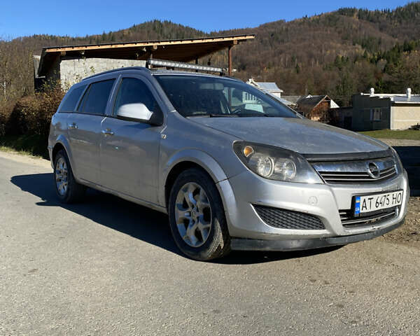 Опель Астра 2011 в Косове на Automoto.ua Серый Опель Астра, объемом двигателя 1.7 л и пробегом 290 тыс. км за 4300 $, фото 8 на Automoto.ua