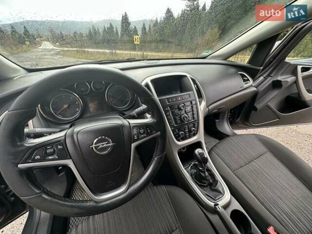 Серый Опель Астра, объемом двигателя 1.69 л и пробегом 240 тыс. км за 6200 $, фото 7 на Automoto.ua