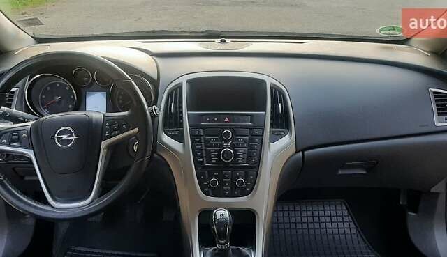 Серый Опель Астра, объемом двигателя 1.7 л и пробегом 248 тыс. км за 6950 $, фото 25 на Automoto.ua