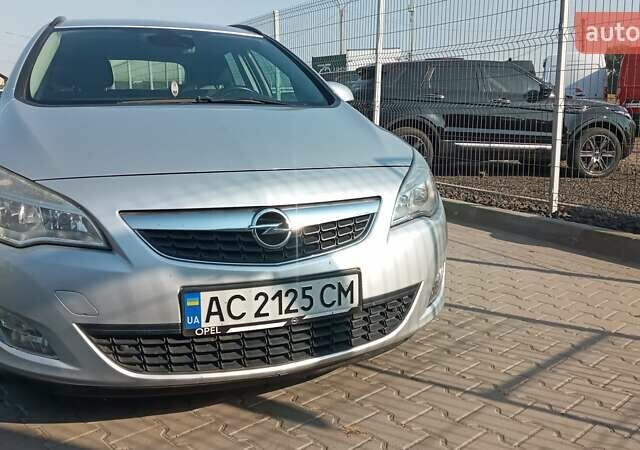 Серый Опель Астра, объемом двигателя 1.69 л и пробегом 187 тыс. км за 6800 $, фото 1 на Automoto.ua
