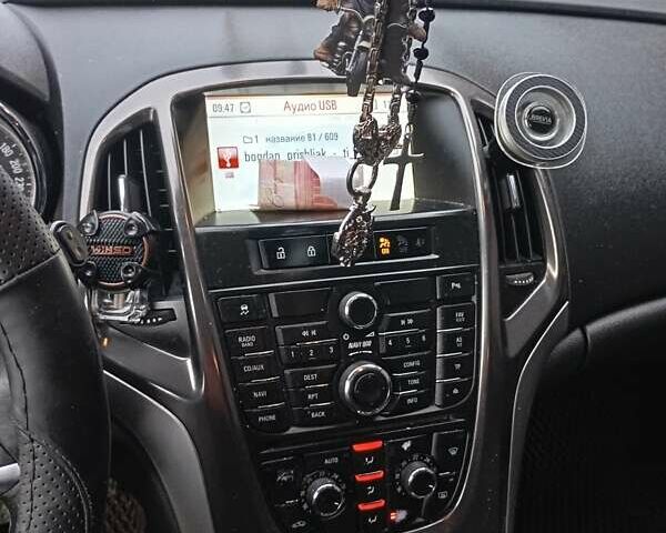 Серый Опель Астра, объемом двигателя 1.7 л и пробегом 236 тыс. км за 7200 $, фото 4 на Automoto.ua