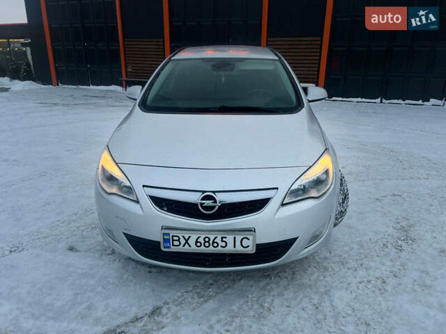 Сірий Опель Астра, об'ємом двигуна 1.69 л та пробігом 290 тис. км за 6800 $, фото 1 на Automoto.ua