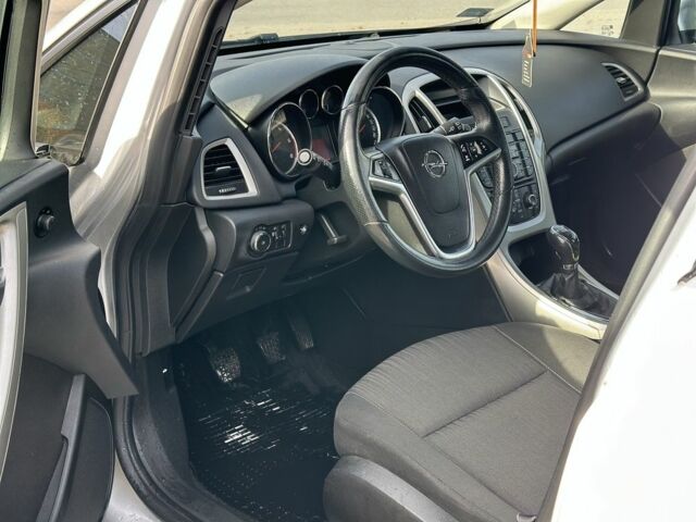 Серый Опель Астра, объемом двигателя 0 л и пробегом 123 тыс. км за 3500 $, фото 4 на Automoto.ua