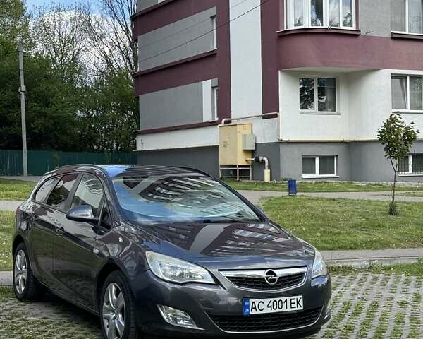 Сірий Опель Астра, об'ємом двигуна 2 л та пробігом 290 тис. км за 7200 $, фото 3 на Automoto.ua